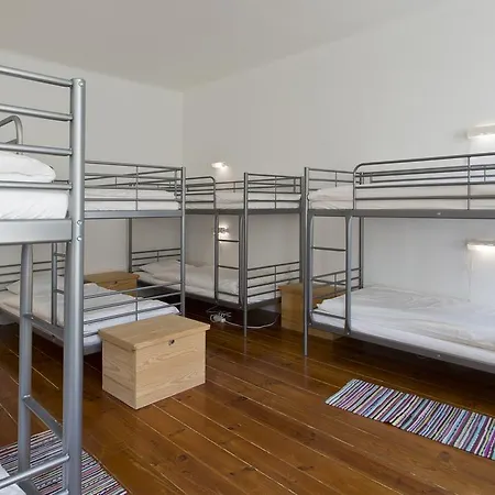 Alegria אכסניה *